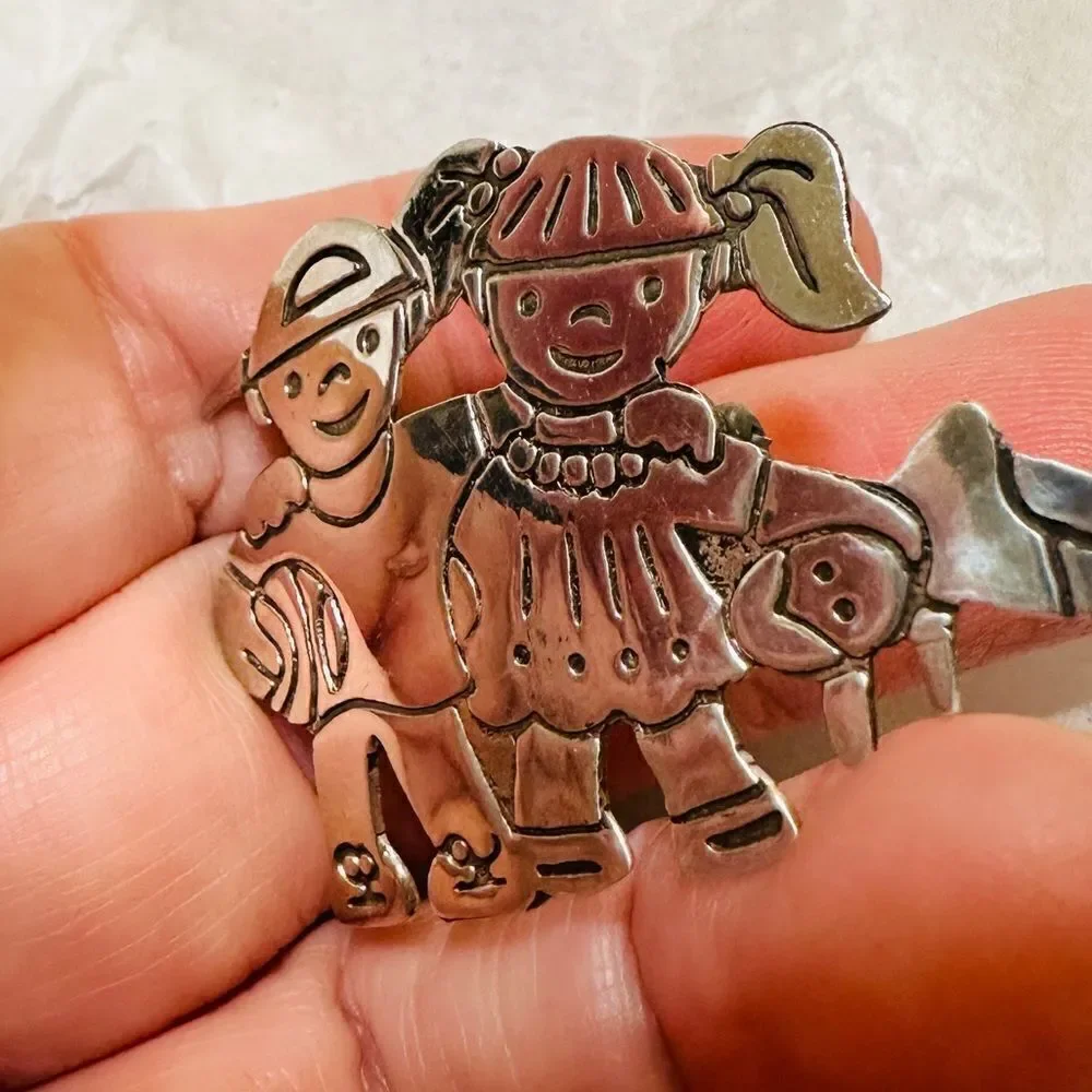 Vintage Sterling Silver Mexico Boy & Girl Pin/Brooch Pendant